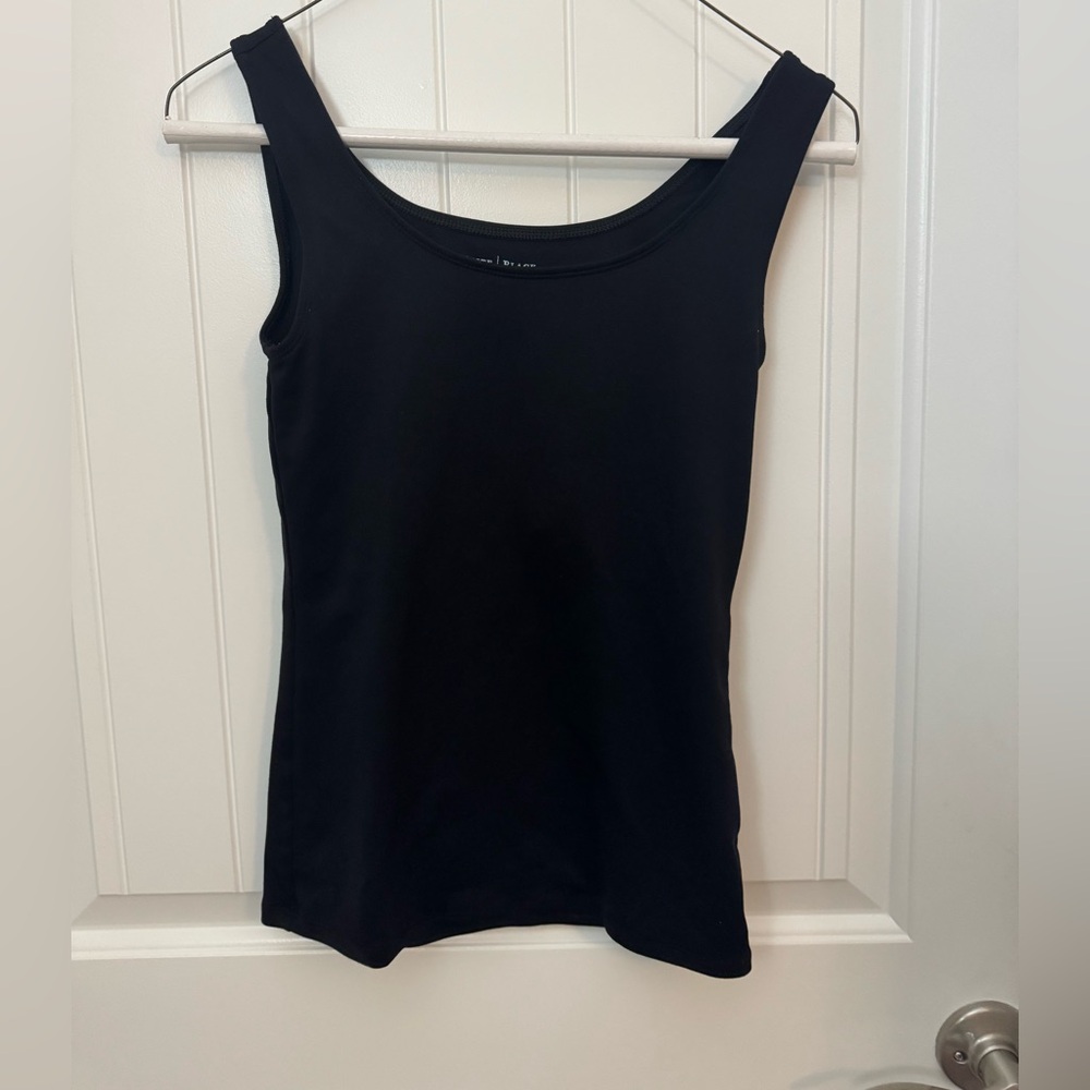 Black Sleeveless Top XXS White House black market fitted